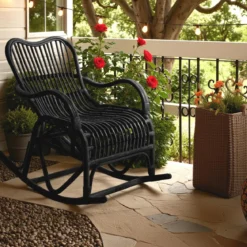 Alpa black sedia a dondolo in rattan nero per interno/esterno 100x85xh85 cm