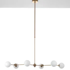 Alycia a lampadario in metallo verniciato ottone opaco e sfere in vetro bianco opaco 120x68 h90-150 cm