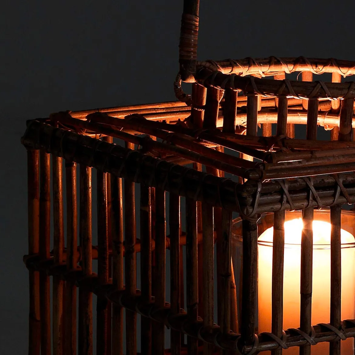 Amla rattan lanterna da interno/esterno in kubu rattan grigio e vetro 35x35xh35 cm