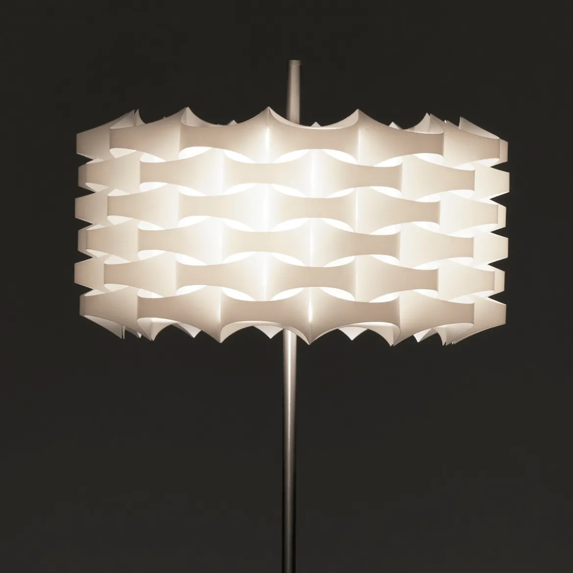 Arca lampada da terra in polipropilene bianco opaco e acciaio satinato d45 h145 cm