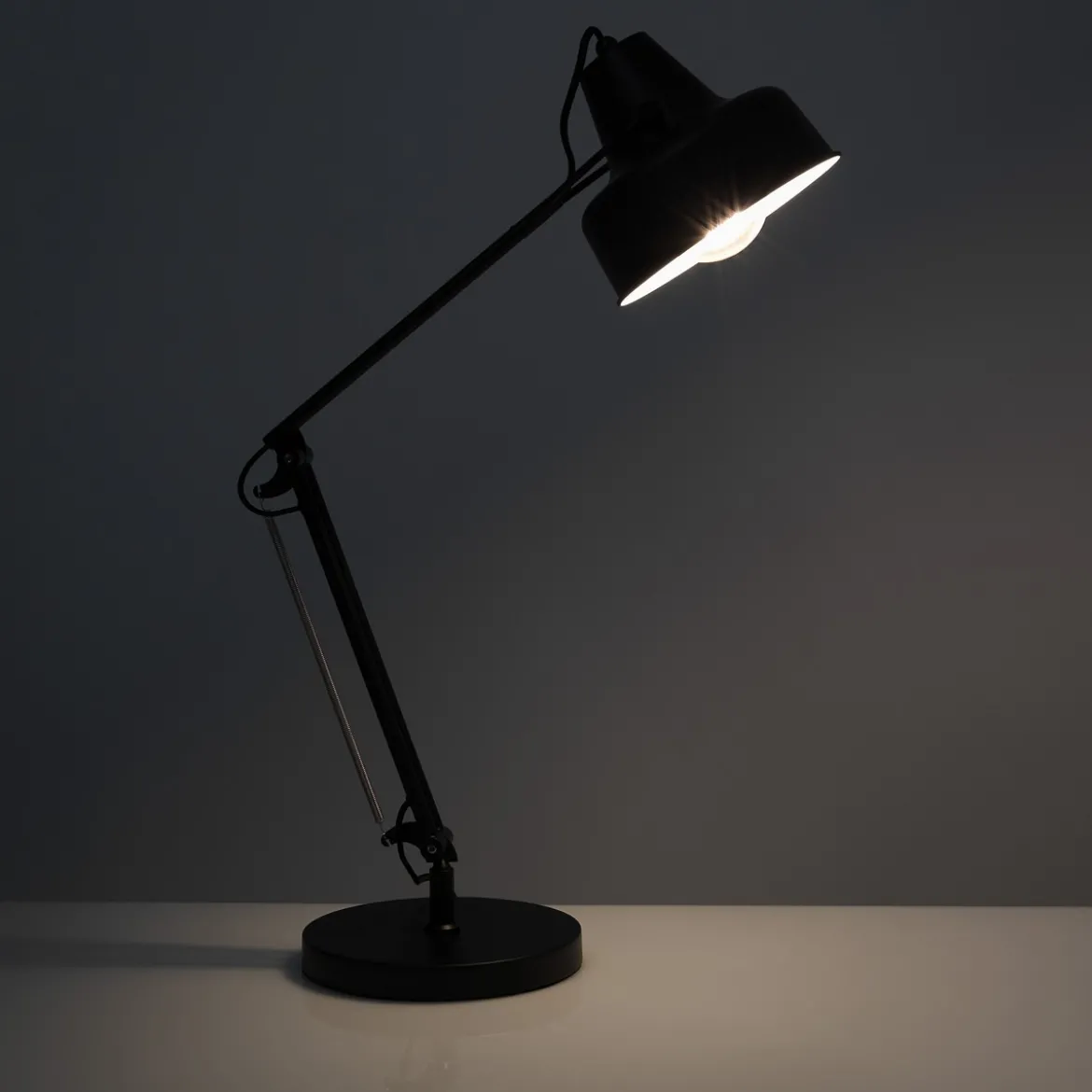 Ark lampada da tavolo in metallo verniciato nero opaco 21.5x45 h65 cm