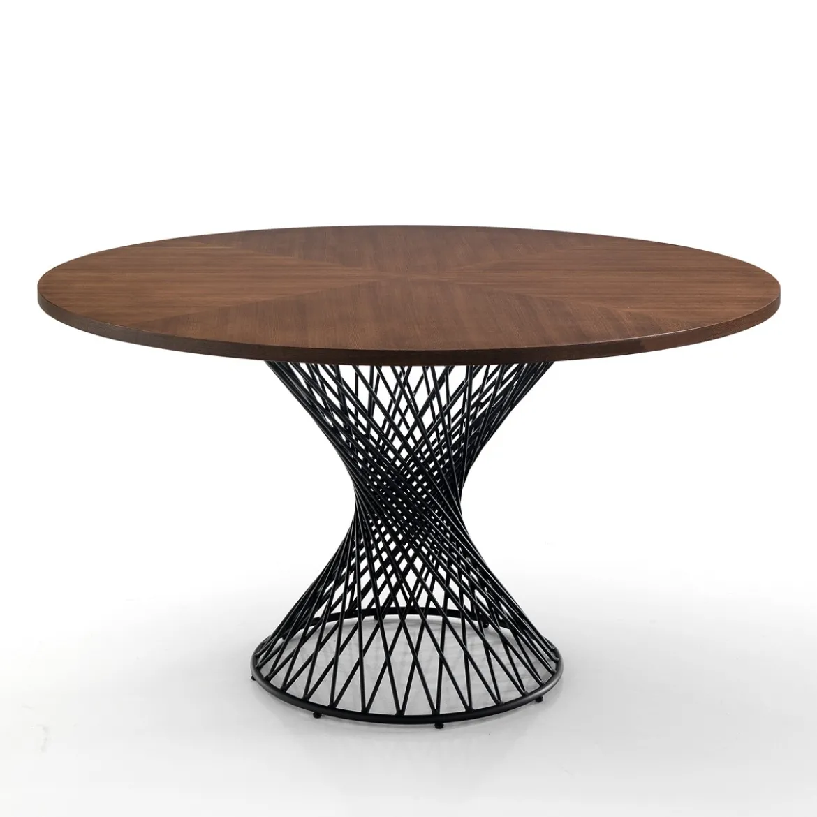 Clew Tavolo Rotondo in legno finitura Noce scuro e base in metallo nero opaco diametro 137 cm