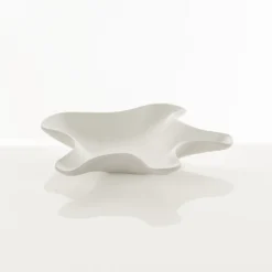 Ely centrotavola / svuotatasche in ceramica colore bianco finitura opaca 28x28x6 cm