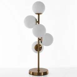 Galaxy lampada da tavolo in metallo verniciato ottone opaco con sfere in vetro bianco opaco d28 h66 cm