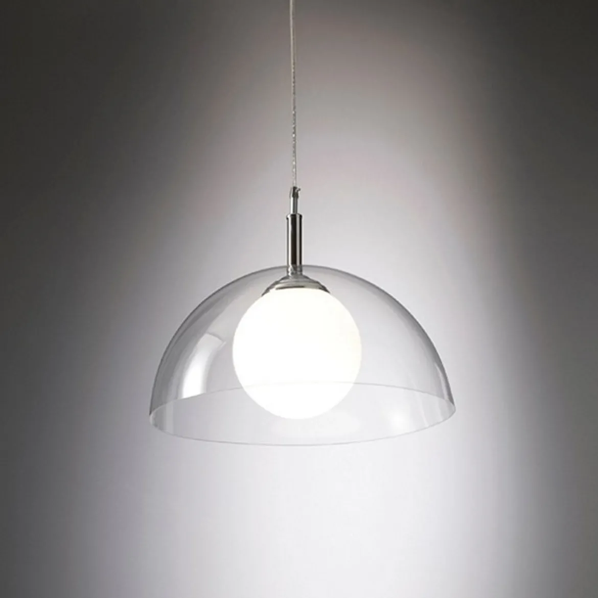 Genny lampadario in pvc trasparente con sfera in vetro satinato bianco filo regolabile d37 h24 cm
