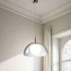 Genny lampadario in pvc trasparente con sfera in vetro satinato bianco filo regolabile d37 h24 cm