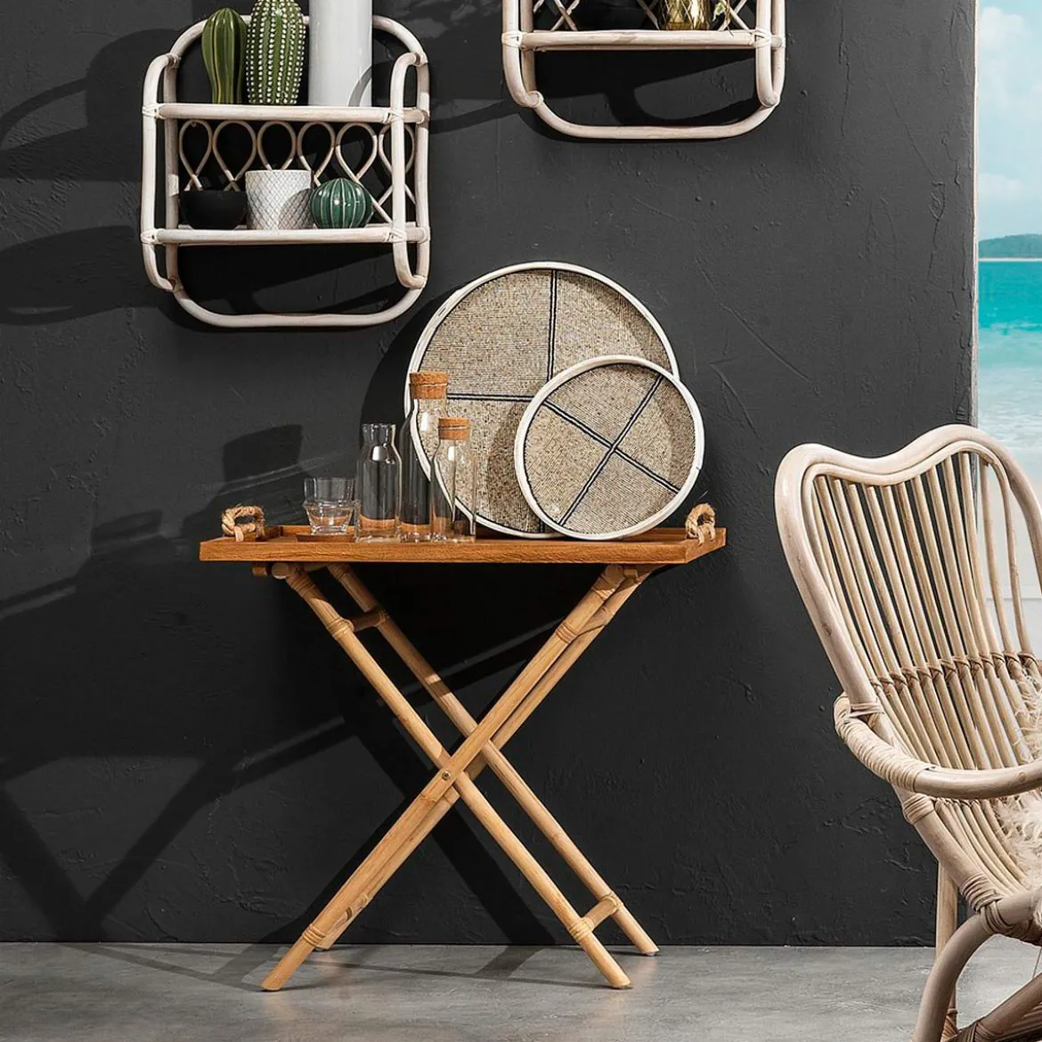 Girija tavolino ripiegabile con vassoio rimuovibile in teak e rattan 76x45xh69 cm