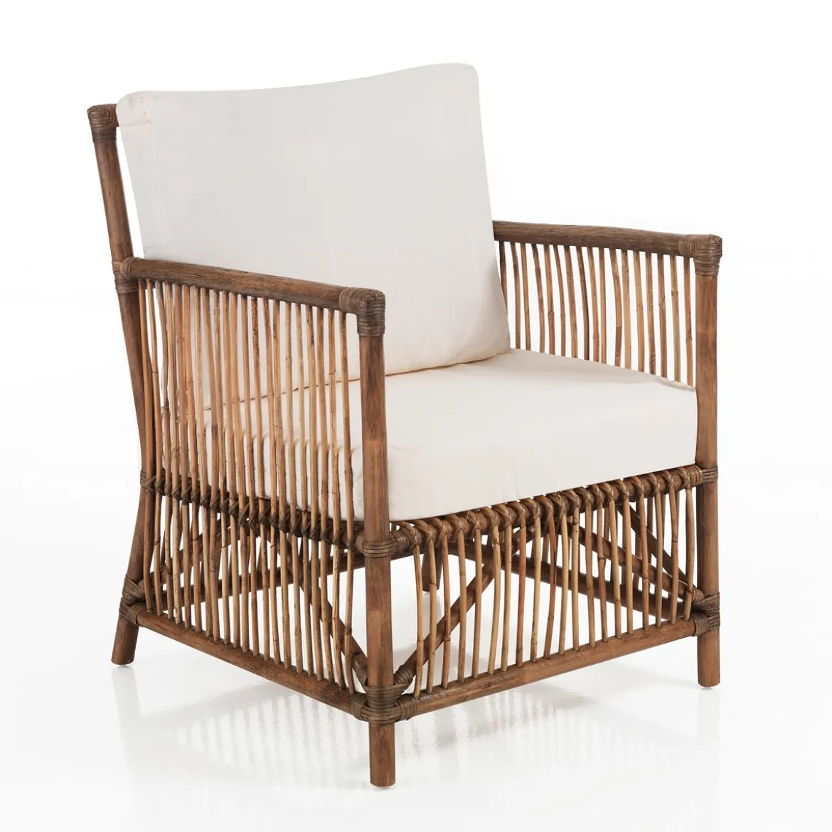 Granada white poltroncina in rattan con cuscini in cotone per interno/esterno 60x67xh84 cm