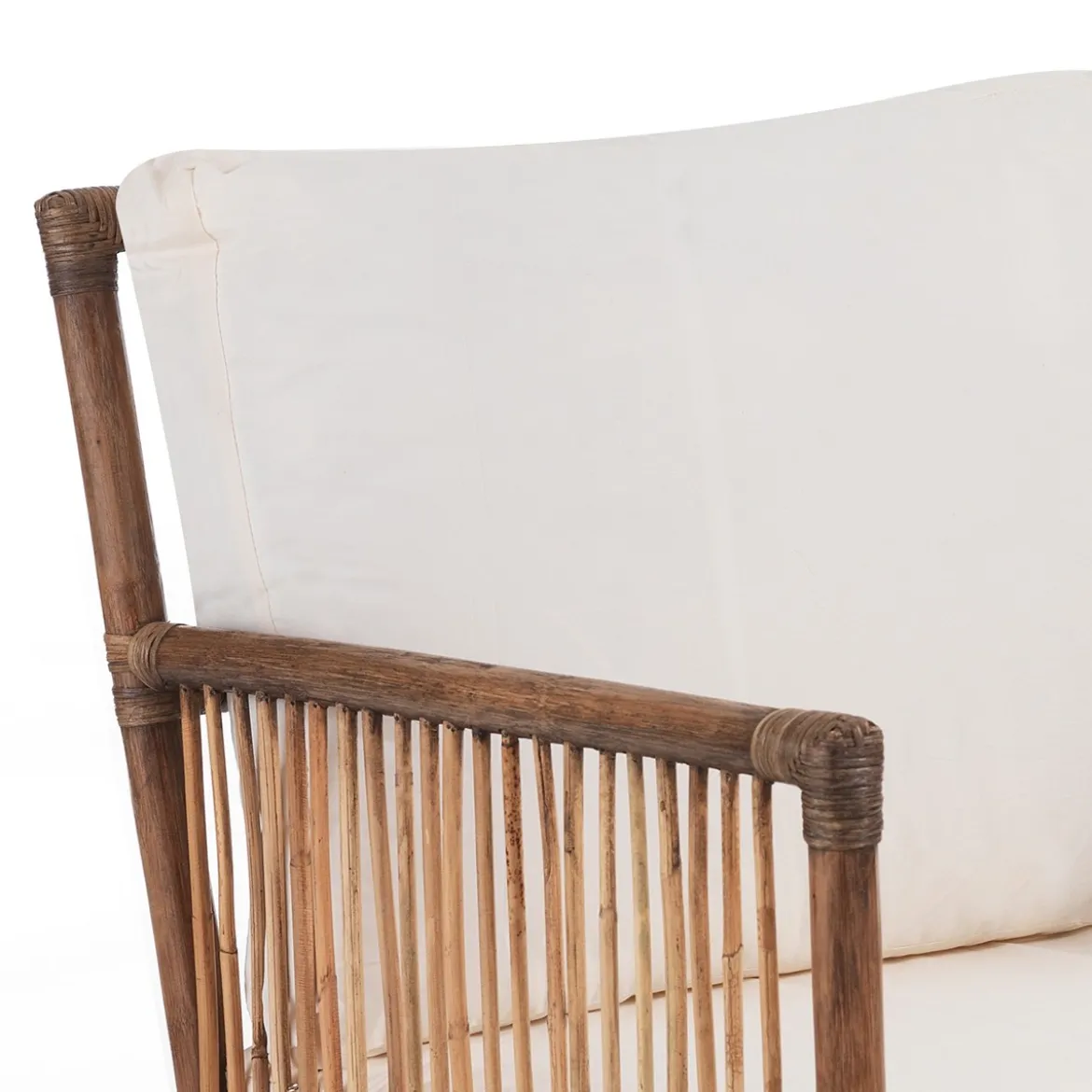 Granada white poltroncina in rattan con cuscini in cotone per interno/esterno 60x67xh84 cm