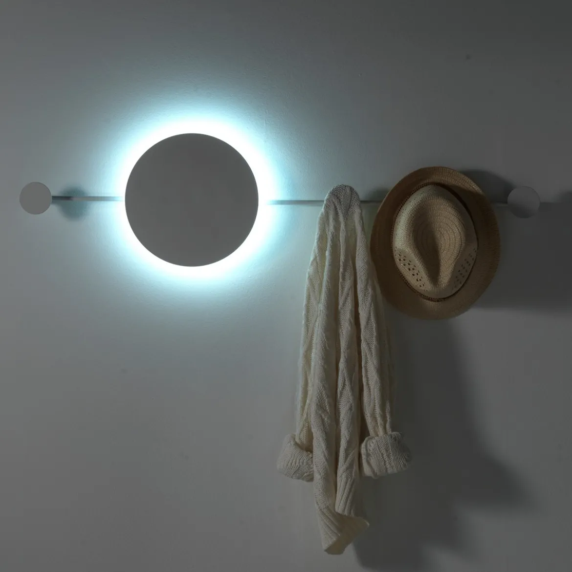 Hub led / appendiabiti nas applique in acciaio di bianco opaco 97x25 cm