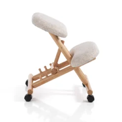 Kevin sgabello ergonomico regolabile con ruote legno massello finitura rovere tessuto beige 42.5x56-64xh50-66 cm
