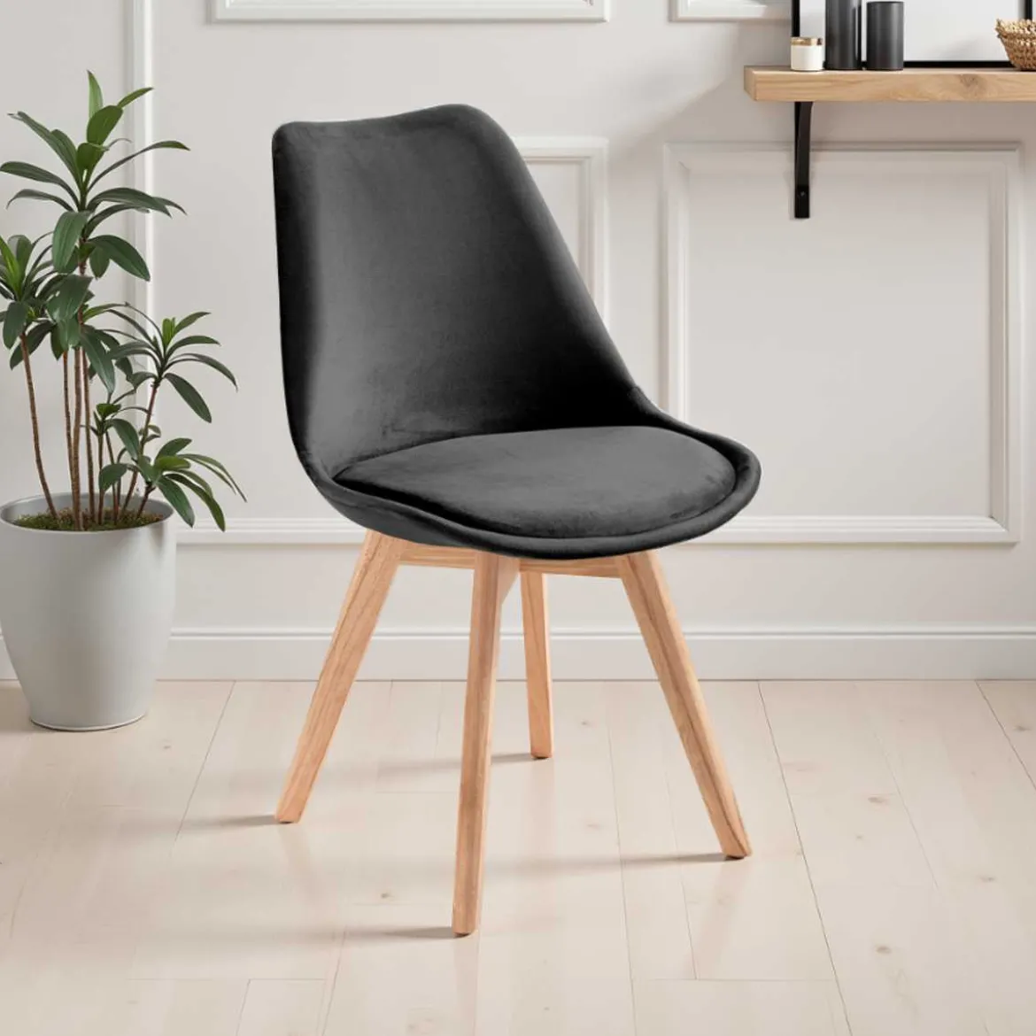 Kiki Soft Black Sedia Tessuto colore Nero gambe in legno massello finitura rovere cm h83 l48 p56