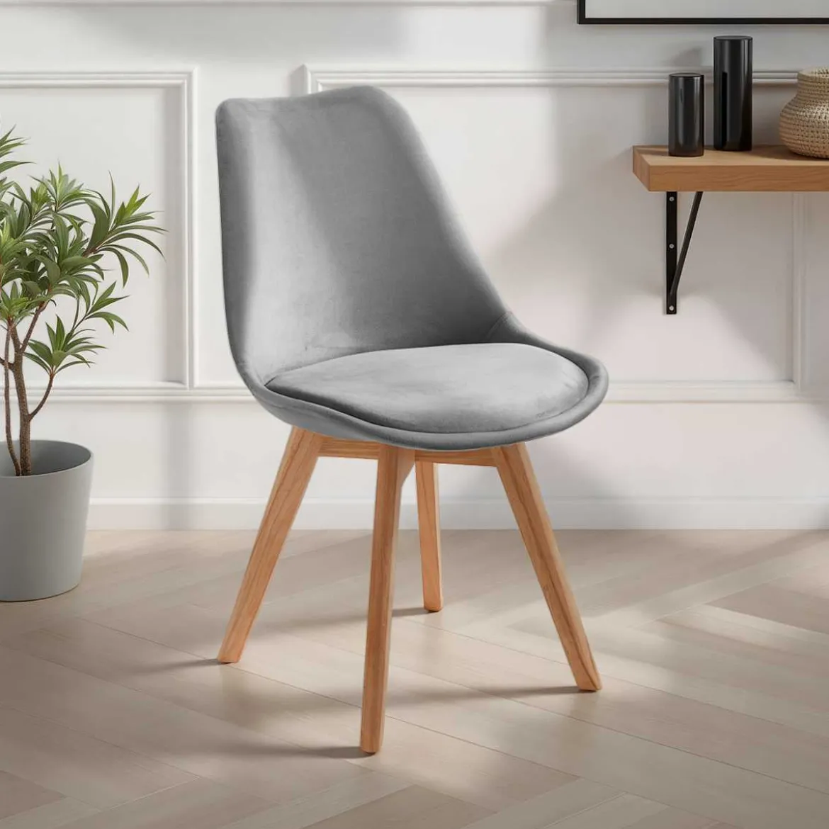 Kiki Soft Grey Sedia Tessuto colore Grigio gambe in legno massello finitura rovere cm h83 l48 p56
