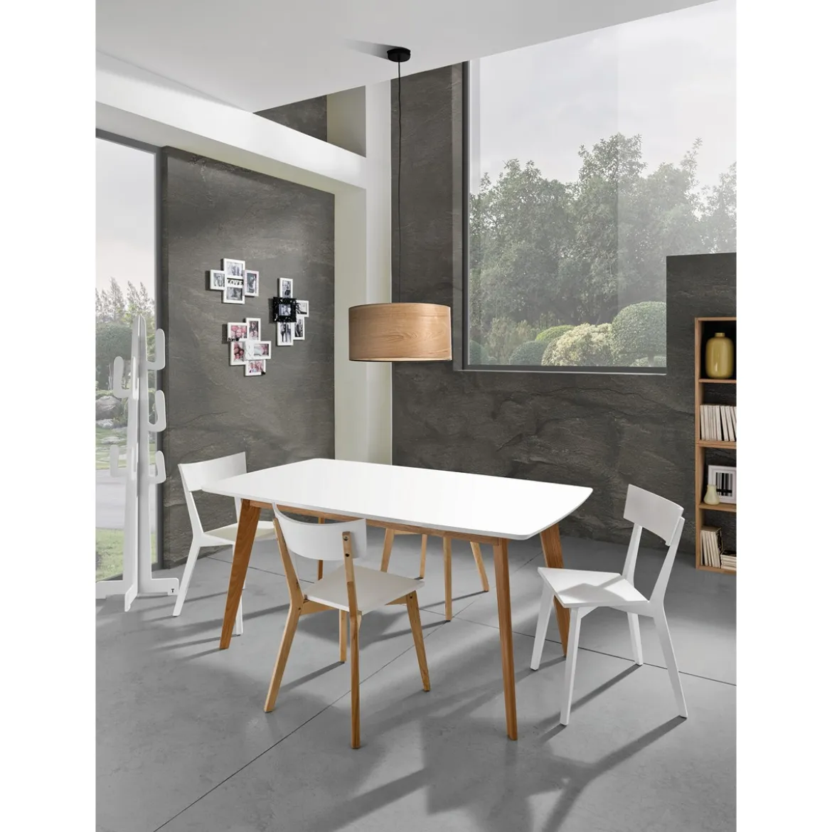 Kyra tavolo verniciato top bianco opaco e gambe in legno massello finitura rovere 160 x 90 cm