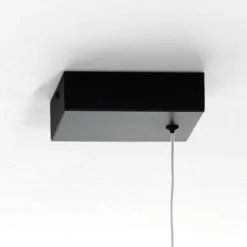 Lampadario slim in alluminio nero opaco con filo elettrico regolabile d2.2x120 cm