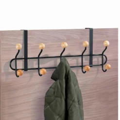 Macallan appendiabiti per porta in acciaio nero opaco e 10 pomelli in legno finitura rovere 45x9.5xh18.5 cm