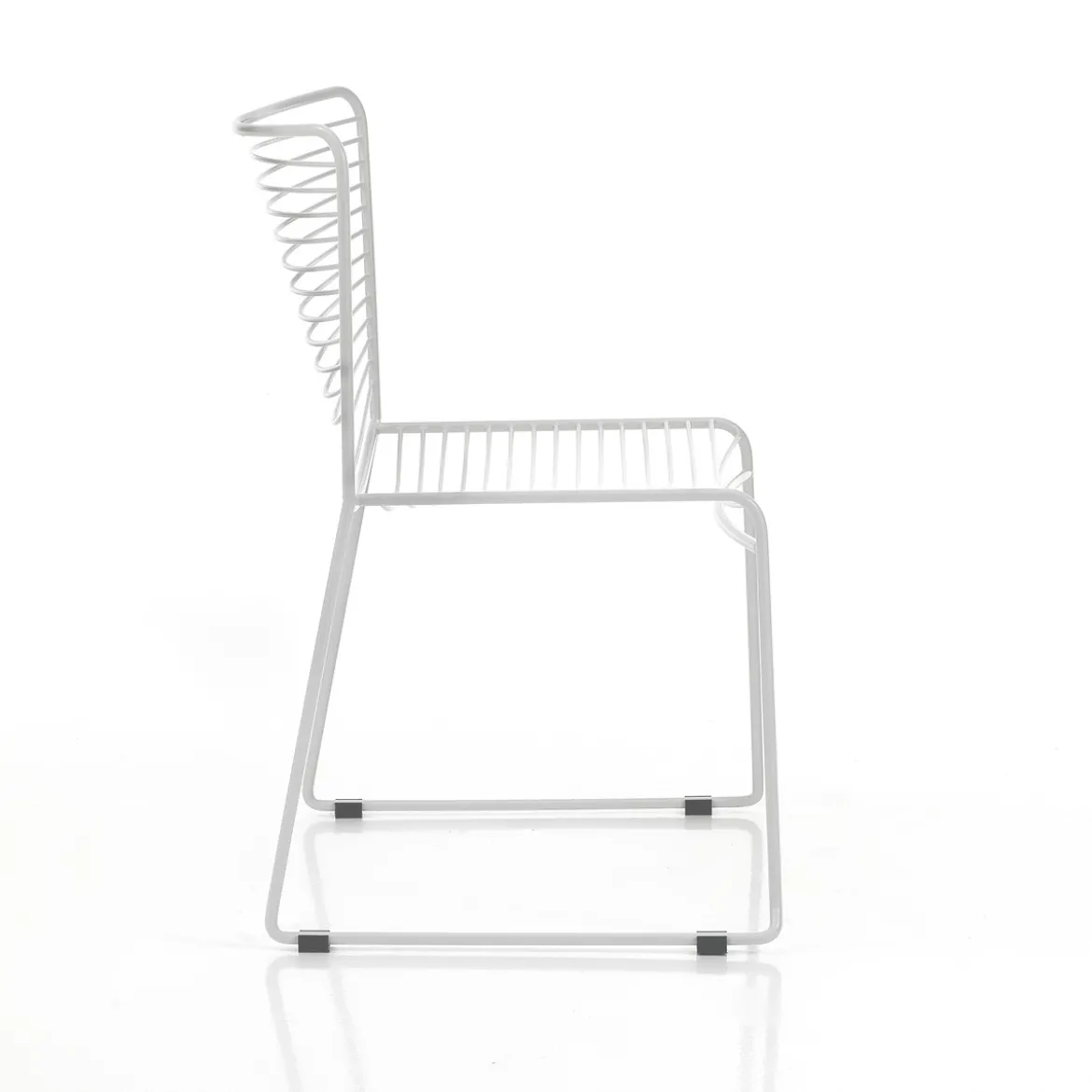 Martha white sedia interno esterno in acciaio colore bianco opaco impilabile h.79 l.49 p.53 cm