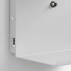 Nio white applique bianca in metallo bianco opaco con presa usb 22x24 h34 cm