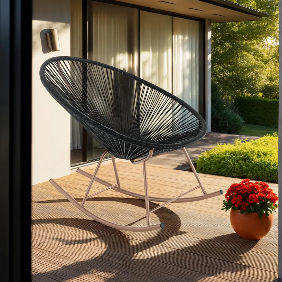 Numana black poltrona a dondolo da interno e esterno in metallo colore rame semilucido e cordoncino nero 70x87xh80 cm