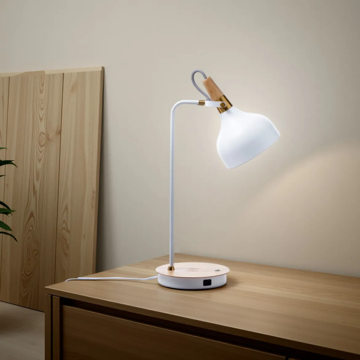 Nunzio lampada da tavolo in acciaio di bianco opaco accensione touch con presa usb e ricarica wireless 37x21 h60 cm