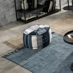 Patty white / blue pouf rotondo kamar 50 in cotone patchwork bianco e blu d50xh30 cm
