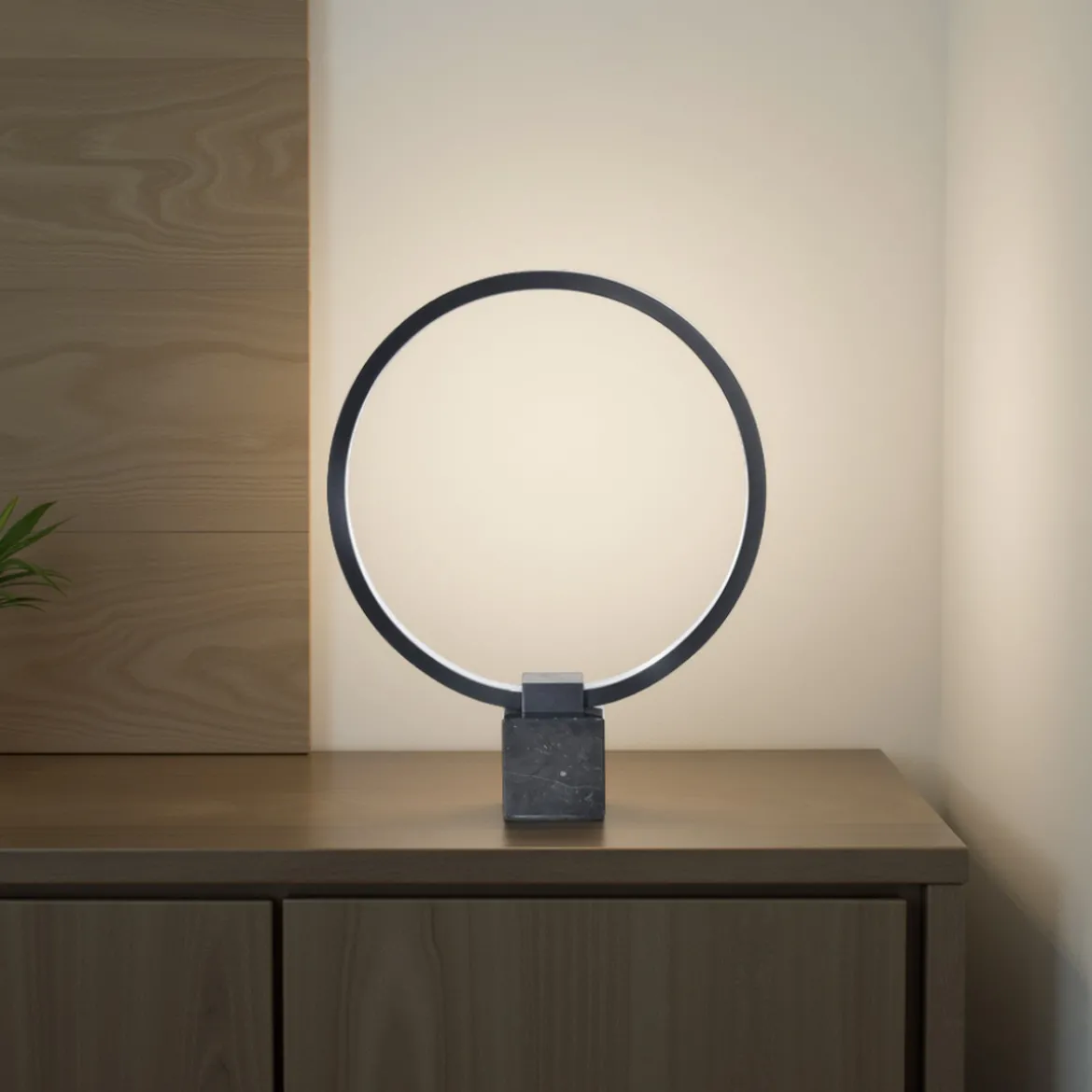 Ring lampada da tavolo led in metallo verniciato nero opaco con base in marmo nero 30x7 h37 cm