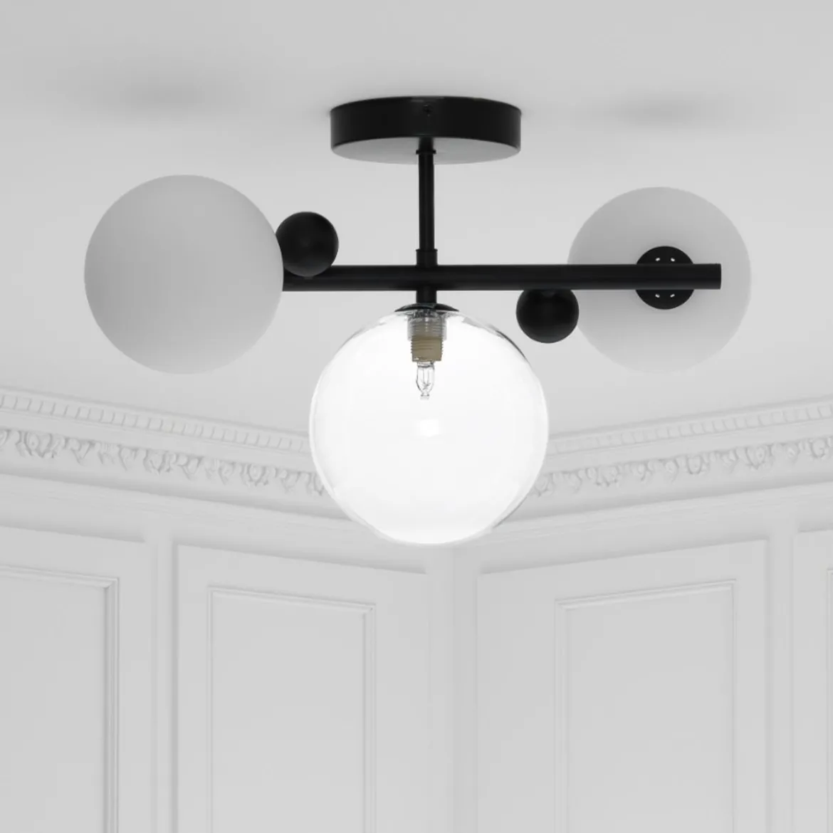 Roy lampadario / applique acciaio verniciato nero opaco 3 sfere in vetro 41x27xh27 cm