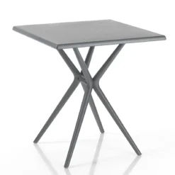 Sabine grey tavolo leggero da esterno in polip. colore grigio opaco resistente agenti e raggi uv h.76 l.70 p.70 cm