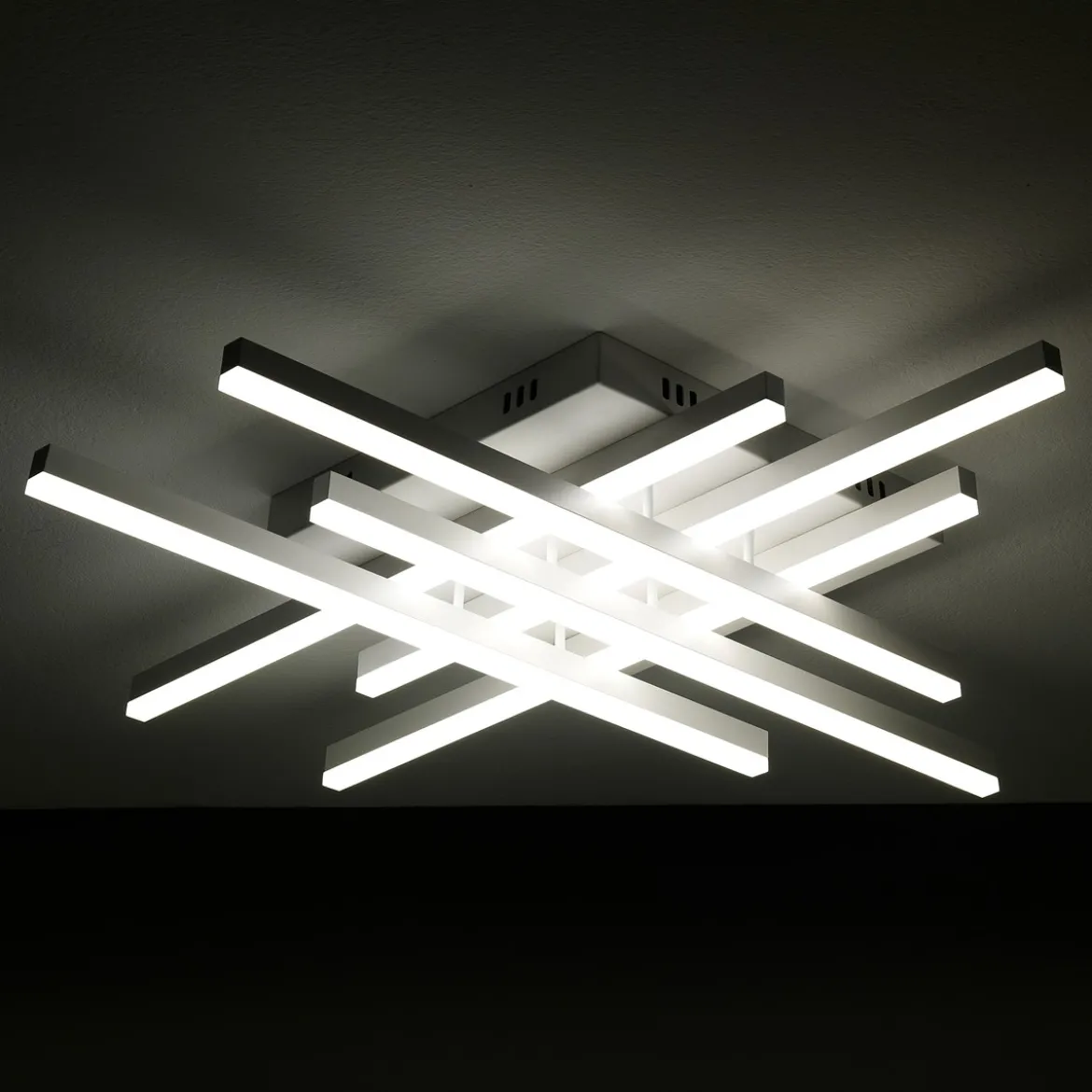 Shanghai plafoniera led in allumino bianco opaco l63 p63 h17 cm