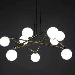 Star lampadario in metallo verniciato ottone opaco e sfere in vetro bianco opaco con cavo regolabile 110x110 h43 cm