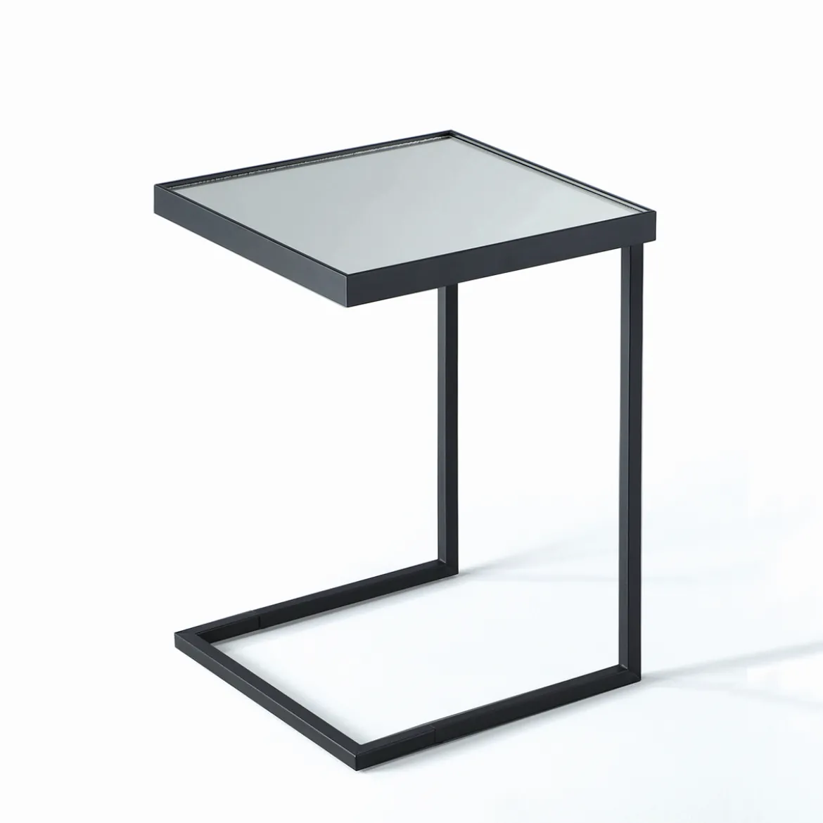 Tati tavolino / comodino piano con vetro a specchio in acciaio verniciato nero opaco 39x39 h55.5 cm