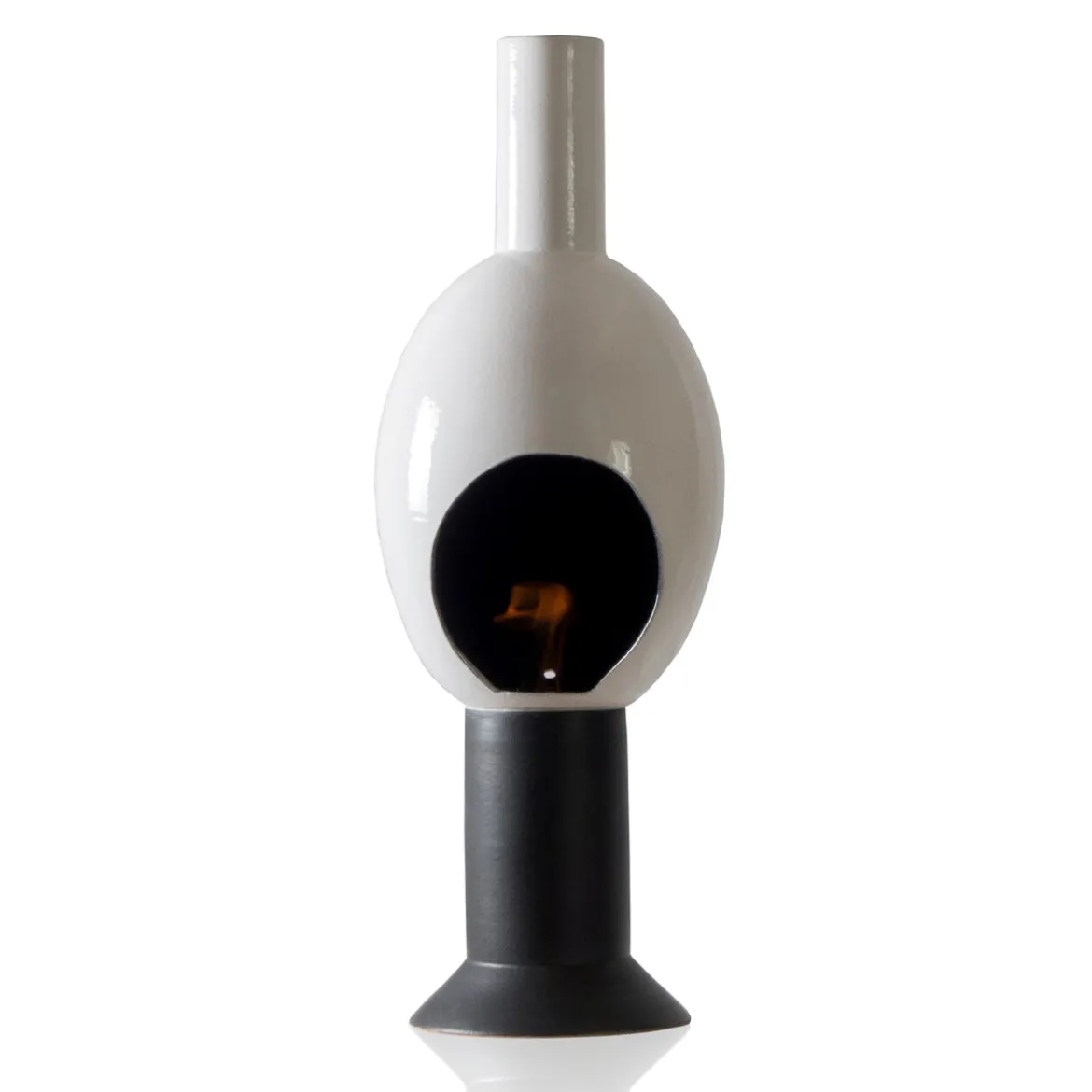 Uovo white camino a bioetanolo in ceramica realizzato a mano non necessita di canna fumaria cm. h95 d3 made in italy