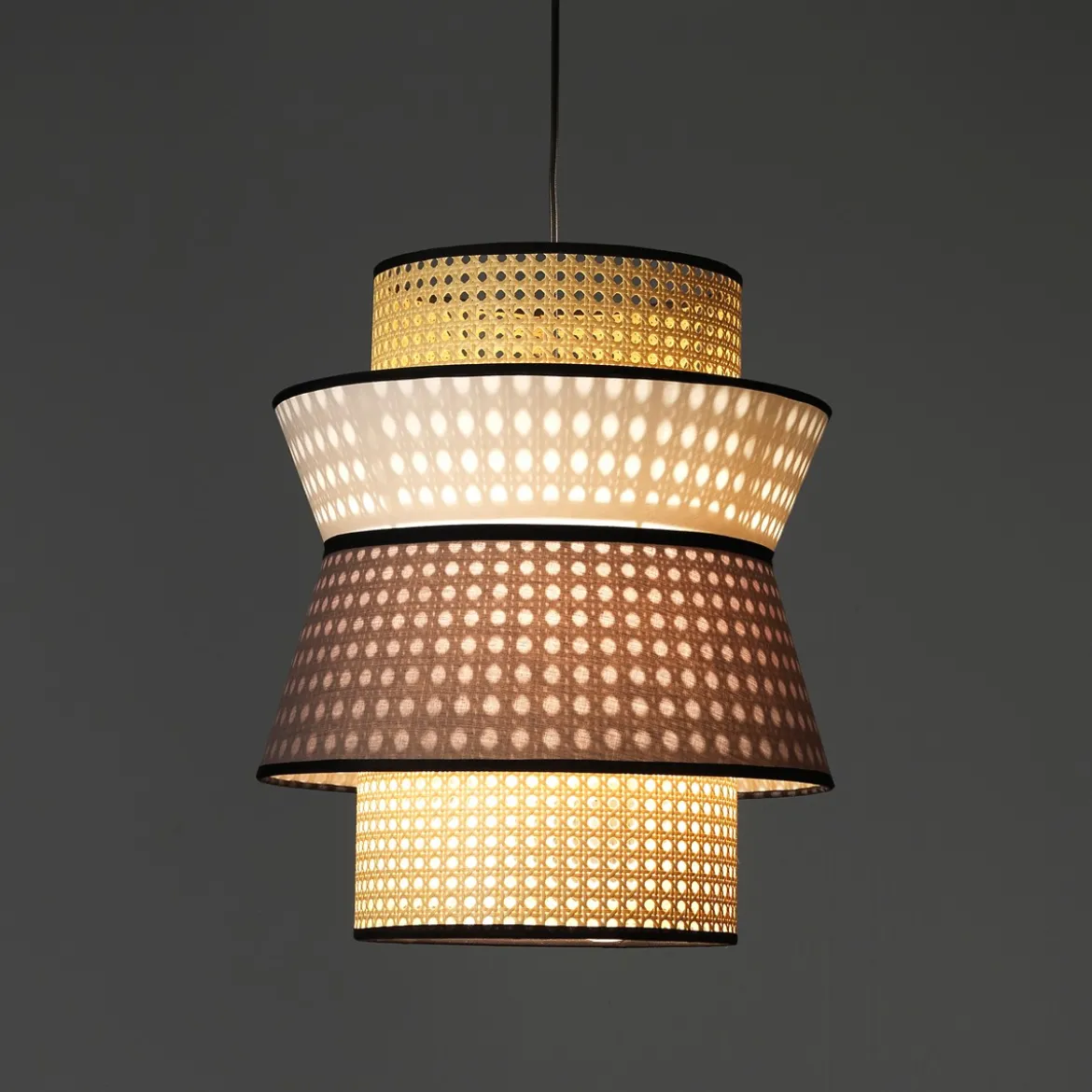 Wien b lampadario rivestito in tessuto colorato grigio bianco e paglia di vienna cn cavo regolabile d39 h46 cm