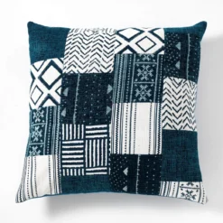 Yara white/blue cuscino cotone 100% patchwork bianco e blu 52x52 cm